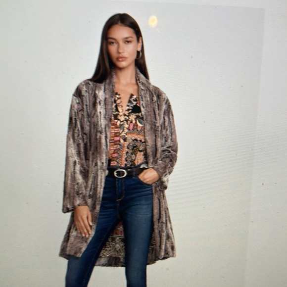 Johnny Was Foxy Faux Fur Jacket - Picture 6 of 6